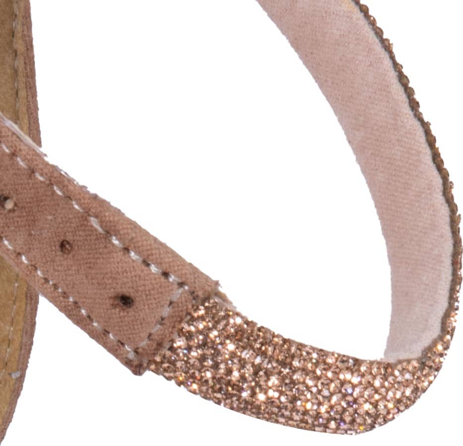 SANDALIA TACÓN ANCHO CON PEDRERÍA