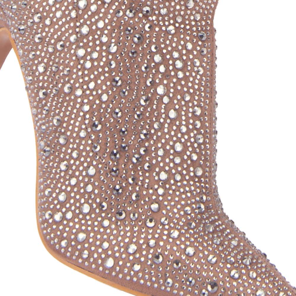 BOTA EXTRA LARGA CON PEDRERÍA