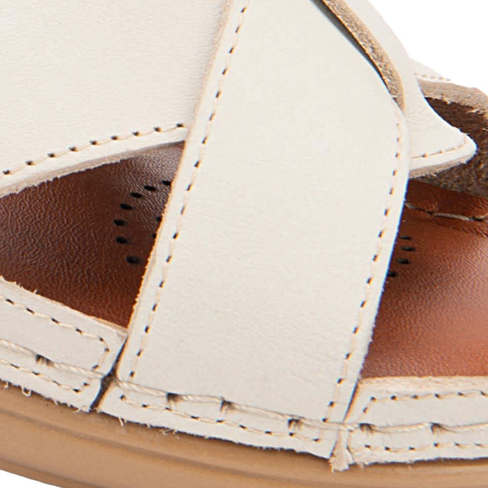 SANDALIA PLANA DE PIEL