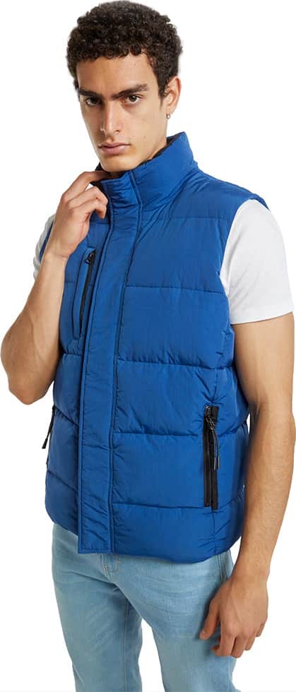 CHALECO REPELENTE AL AGUA CUELLO Y BOLSAS TERMICOS