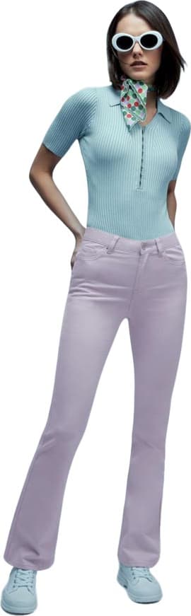 JEANS CORTE CAMPANA CINTURA ALTA