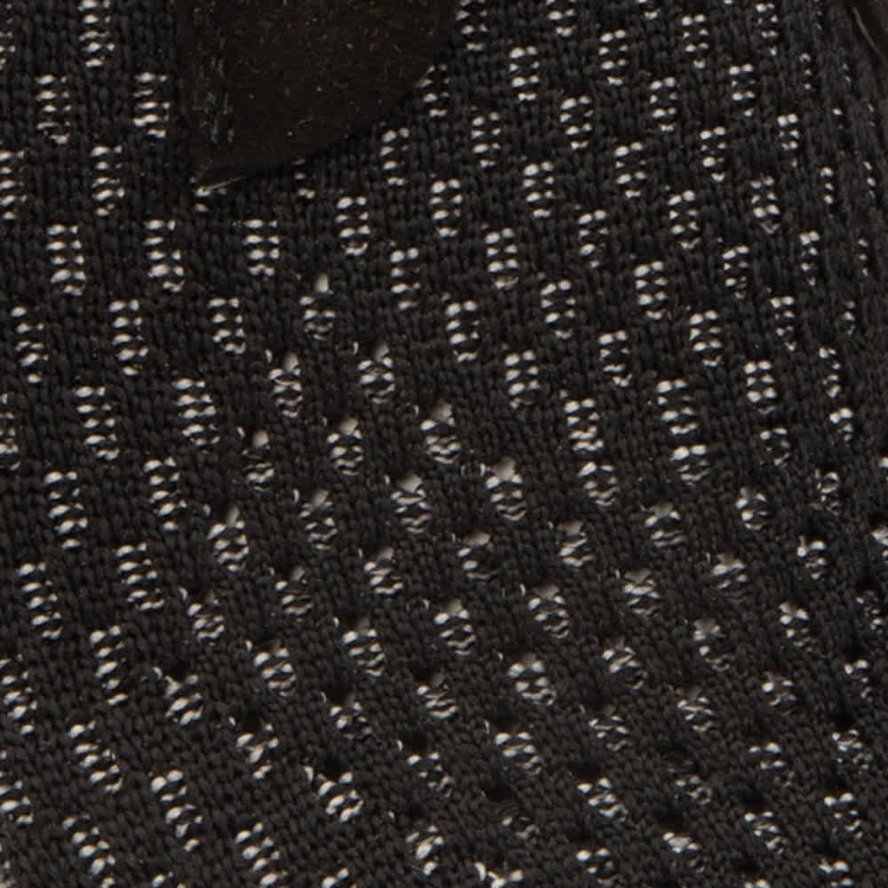 TENIS DEPORTIVO AGUJETA