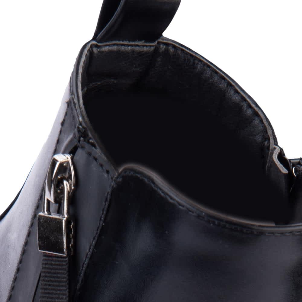 BOTA MOTO PU CAMALEÓN PLACA EN TACÓN CIERRE EN TUBO