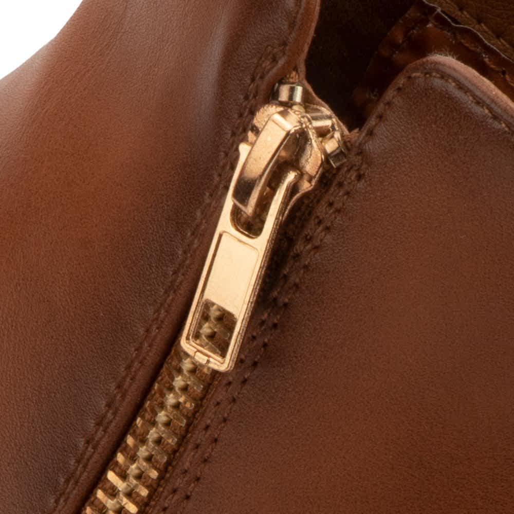 BOTA TEXANA PU DE TACÓN CON CIERRE