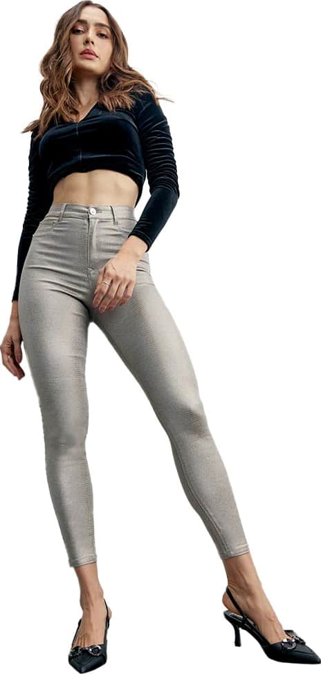 PANTALÓN CASUAL EFECTO PIEL