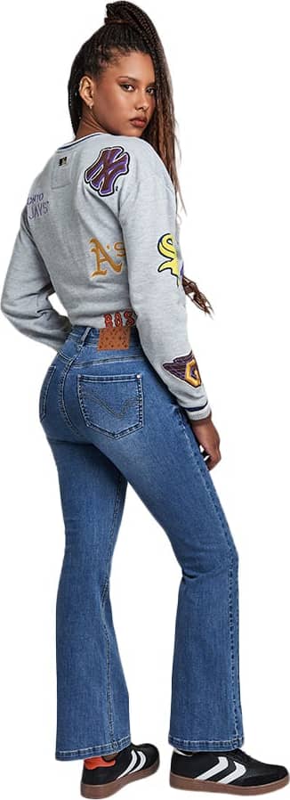 JEANS ACAMPANADOS CINTURA ALTA