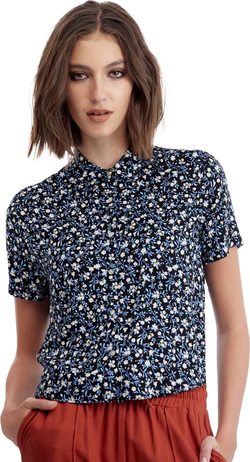 BLUSA CAMISERA ESTAMPADA