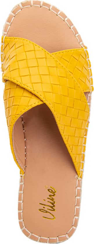 SANDALIA PLANA CON YUTE