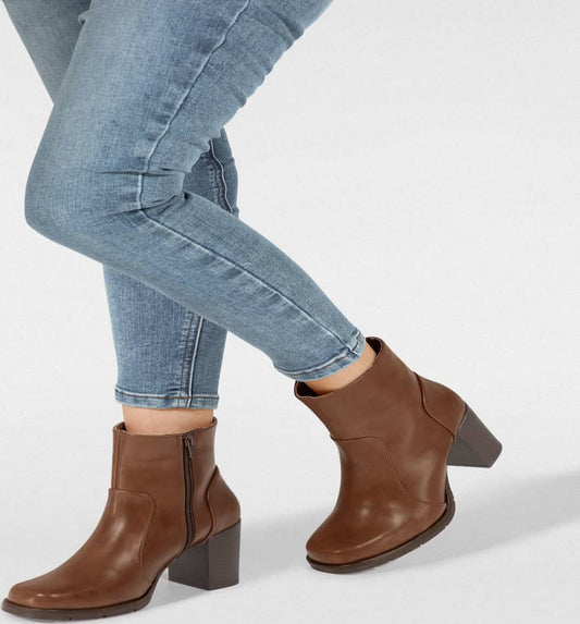 Bota Vestir Pu Con Tacón Punta Cuadrada