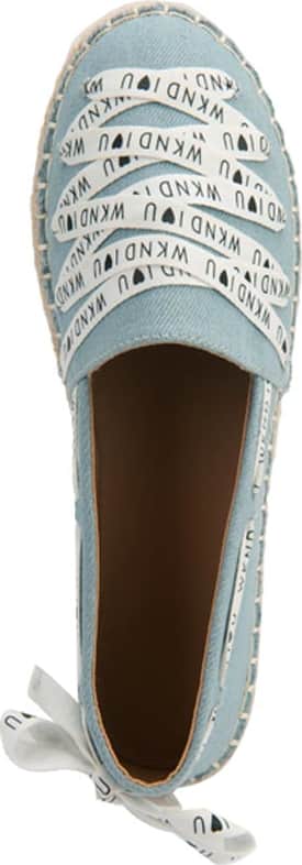 ALPARGATA CON TIRAS ESTAMPADAS