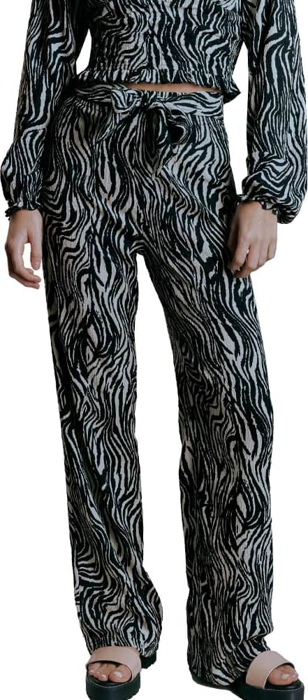 PANTALON CASUAL CINTURA ALTA CORTE CAMPANA