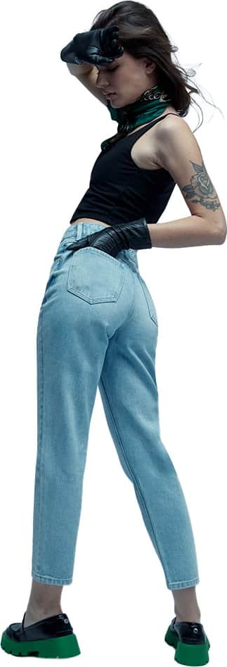 JEANS CORTE MOM SÚPER CINTURA ALTA