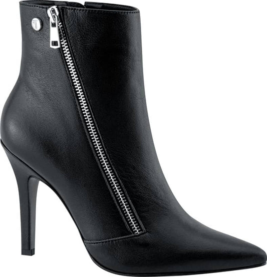 BOTA CORTA PIEL PUNTAL TACÓN DELGADO