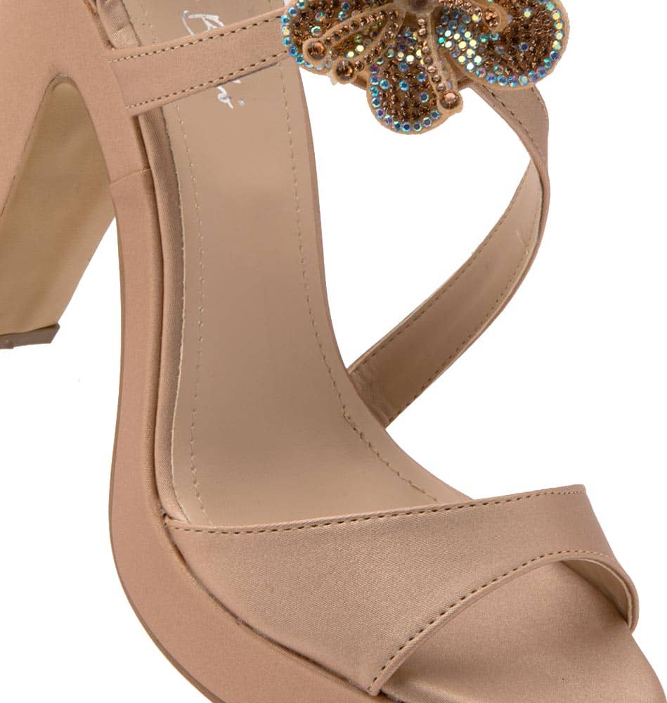 SANDALIA PLATAFORMA TACÓN FLORES