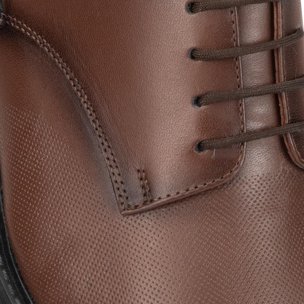 ZAPATO CASUAL AGUJETA