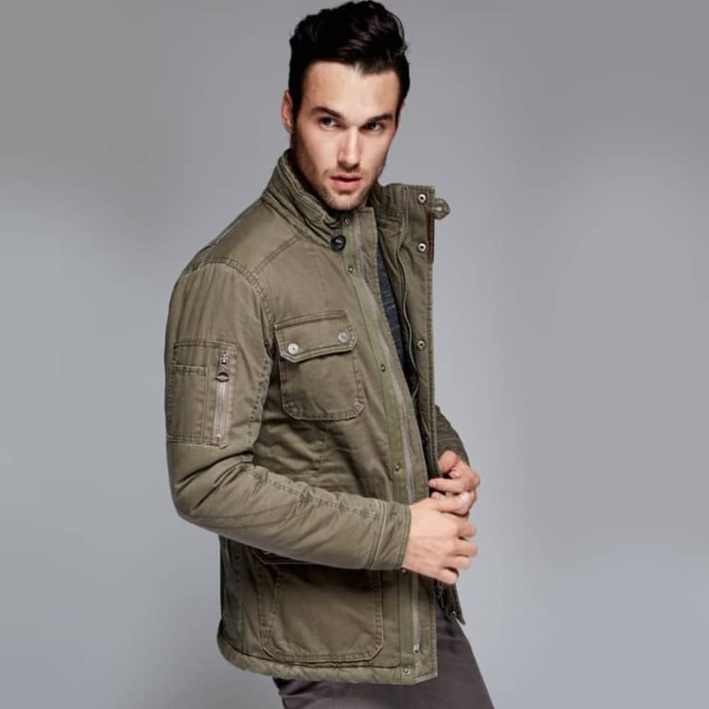 ROPA ABRIGADORA CHAMARRA GOODYEAR T400