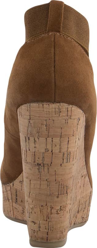 CASUAL MEDIA PLATAFORMA VI LINE 1706