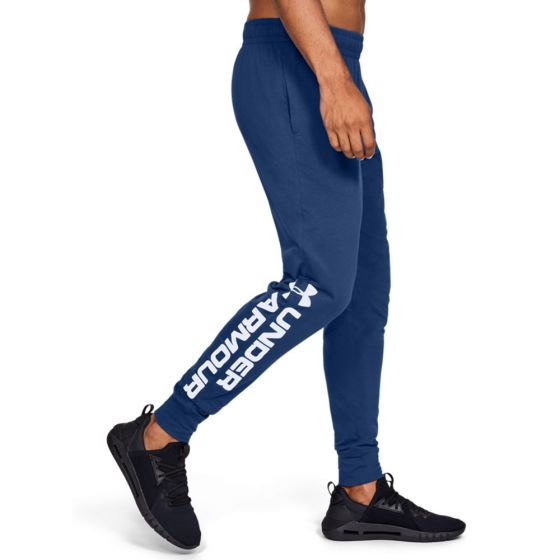 PANTS DEPORTIVO UNDER ARMOUR SPORTSTYLE COTTON GRAPHIC JOGGER 8449 ~ CABALLERO Azul 