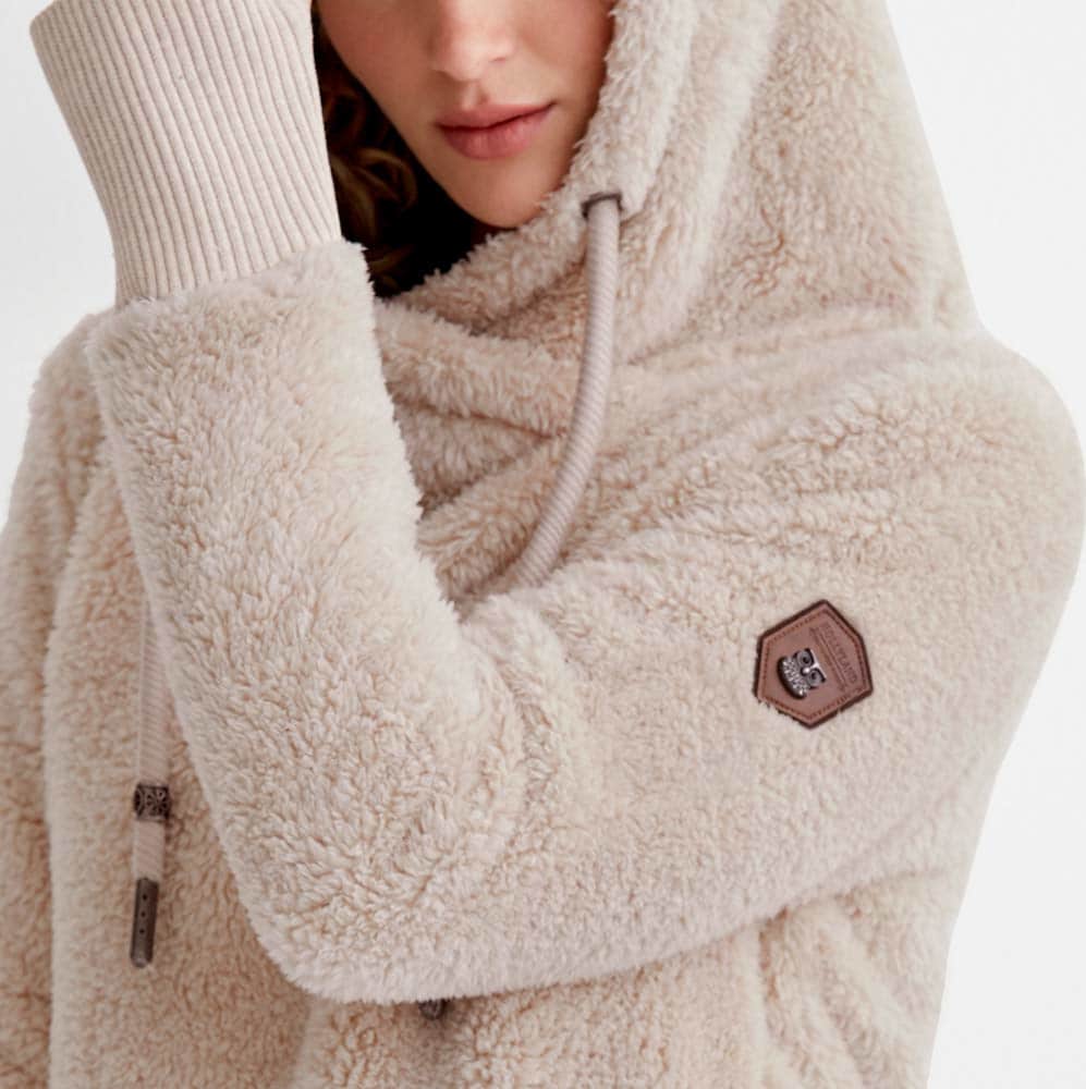 ROPA CASUAL SUDADERA HOLLY LAND AR01